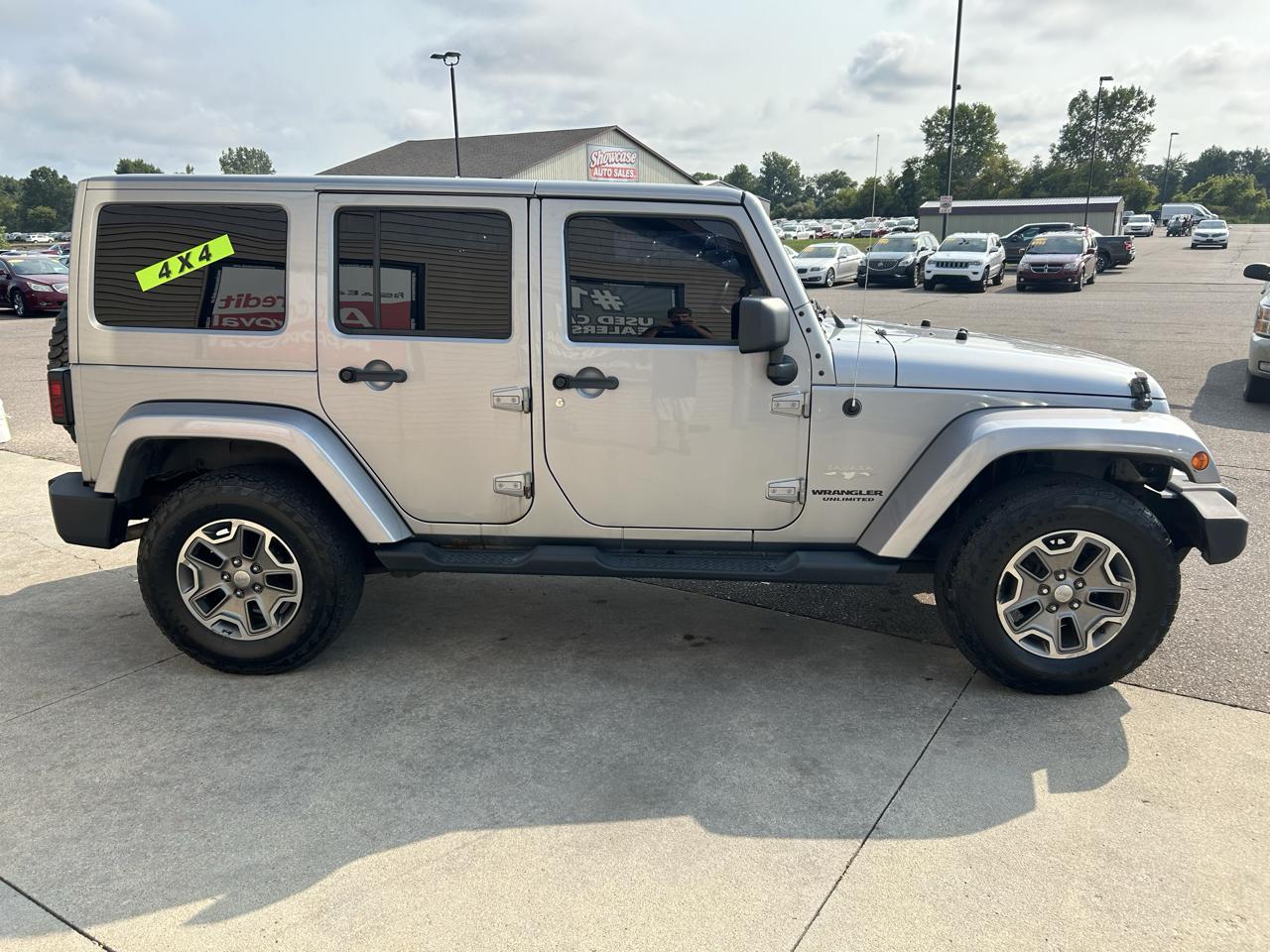 Jeep Wrangler Unlimited 4WD 4dr Sahara 2013