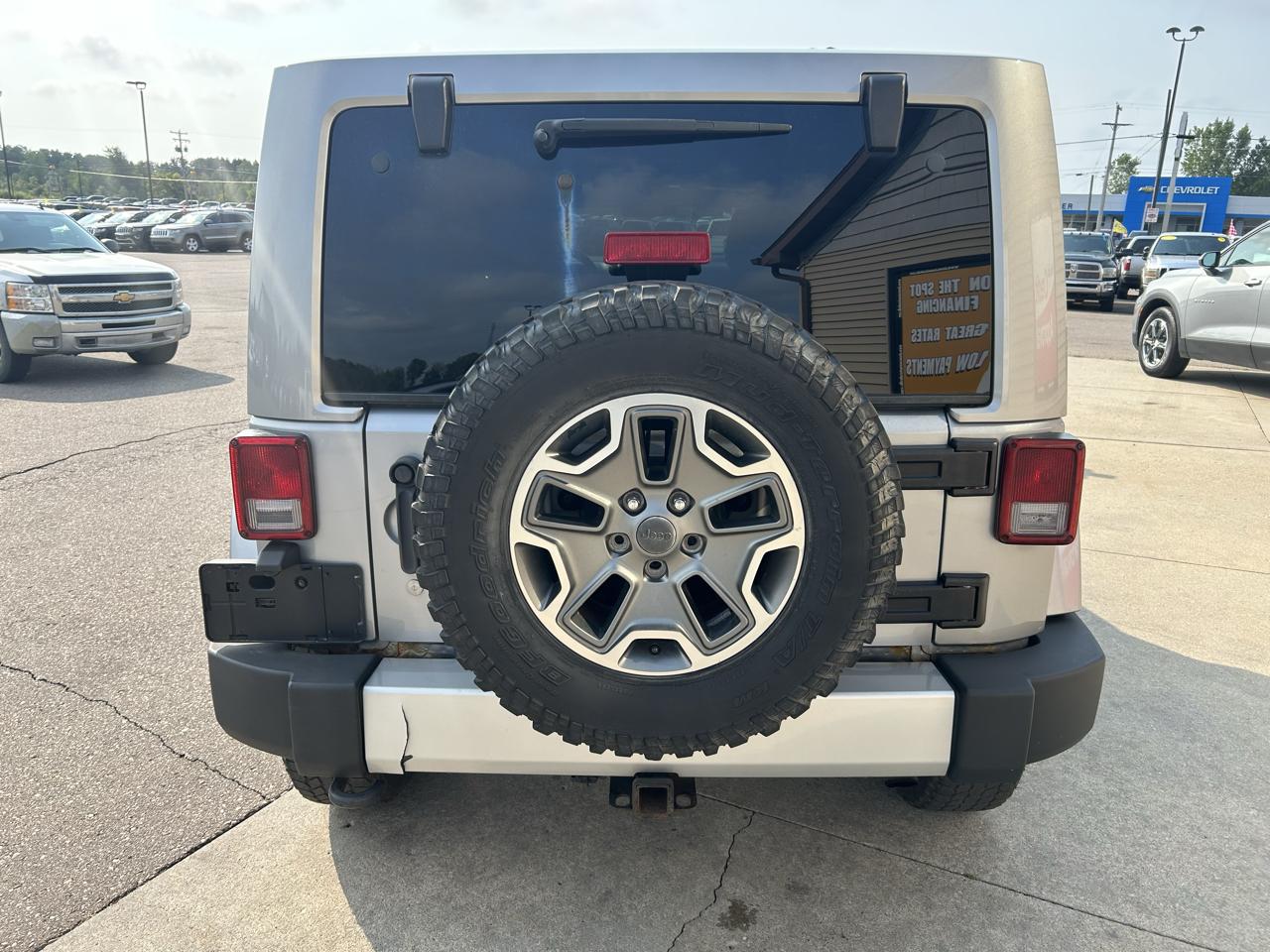 Jeep Wrangler Unlimited 4WD 4dr Sahara 2013
