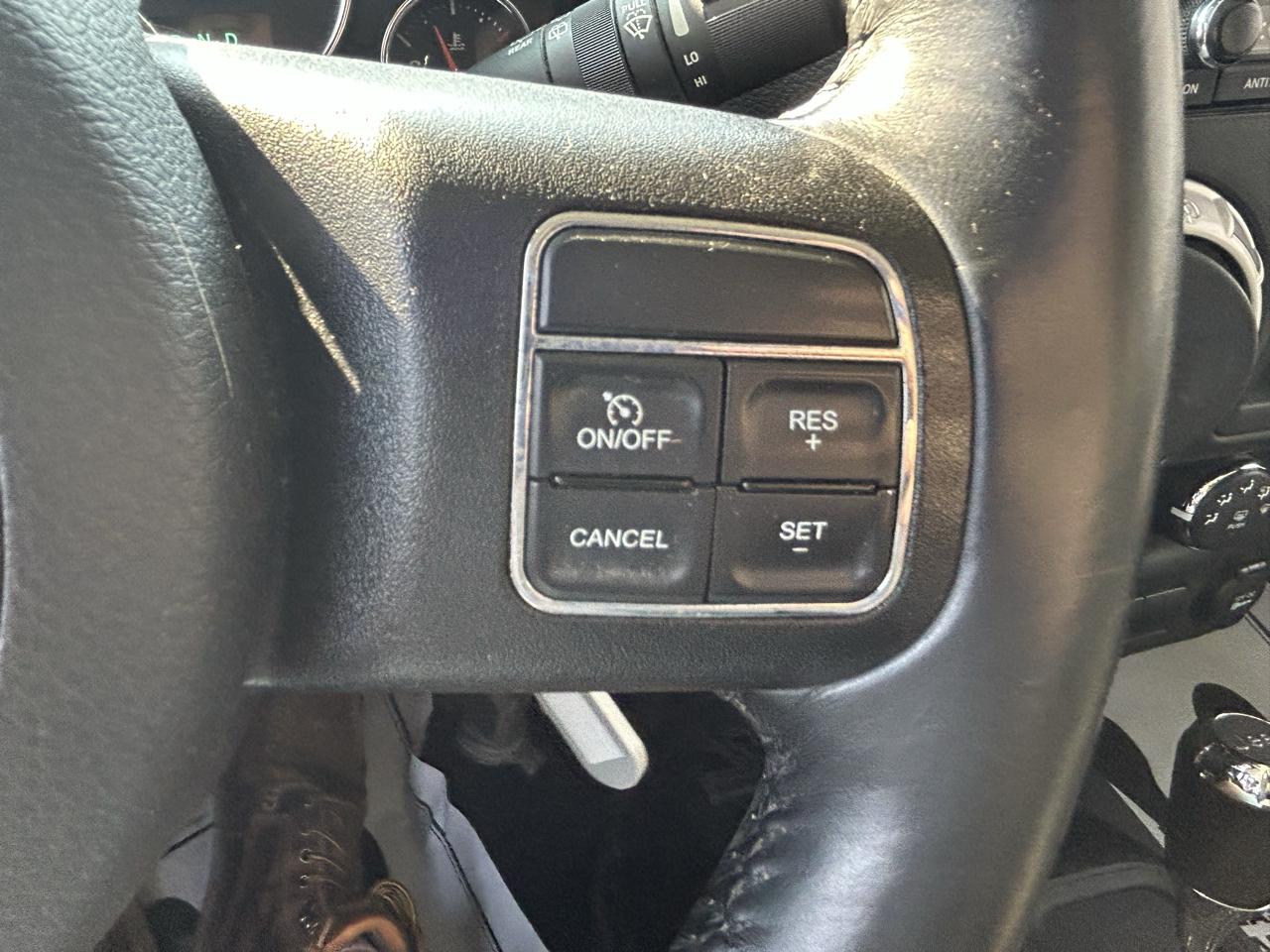 Jeep Wrangler Unlimited 4WD 4dr Sahara 2013
