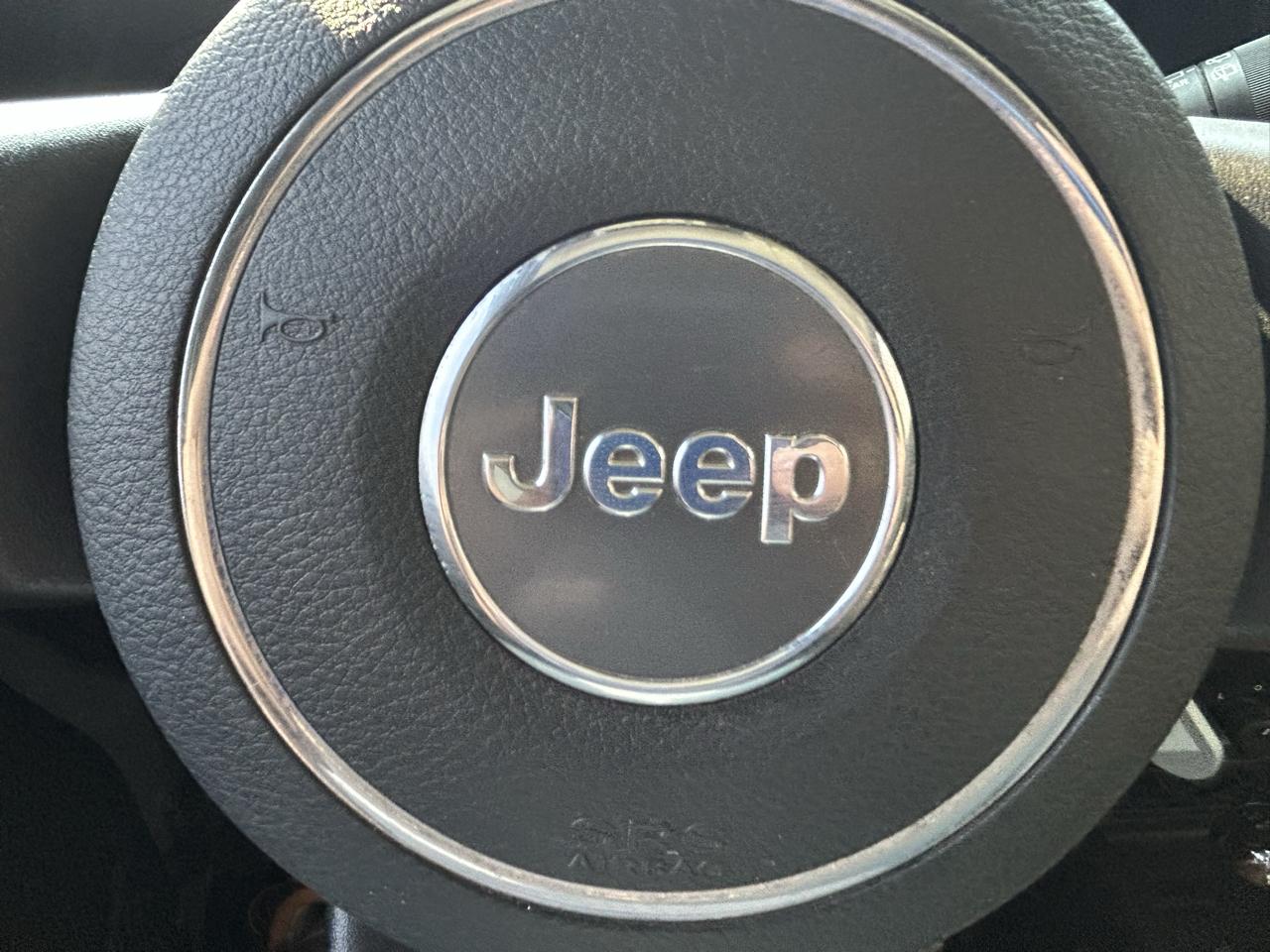 Jeep Wrangler Unlimited 4WD 4dr Sahara 2013