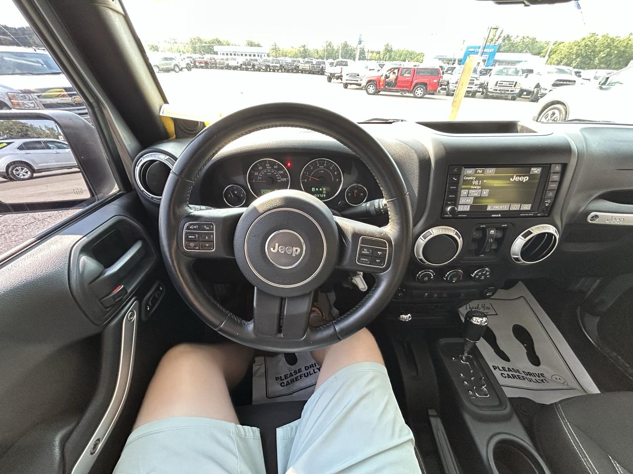 Jeep Wrangler Unlimited 4WD 4dr Sahara 2013