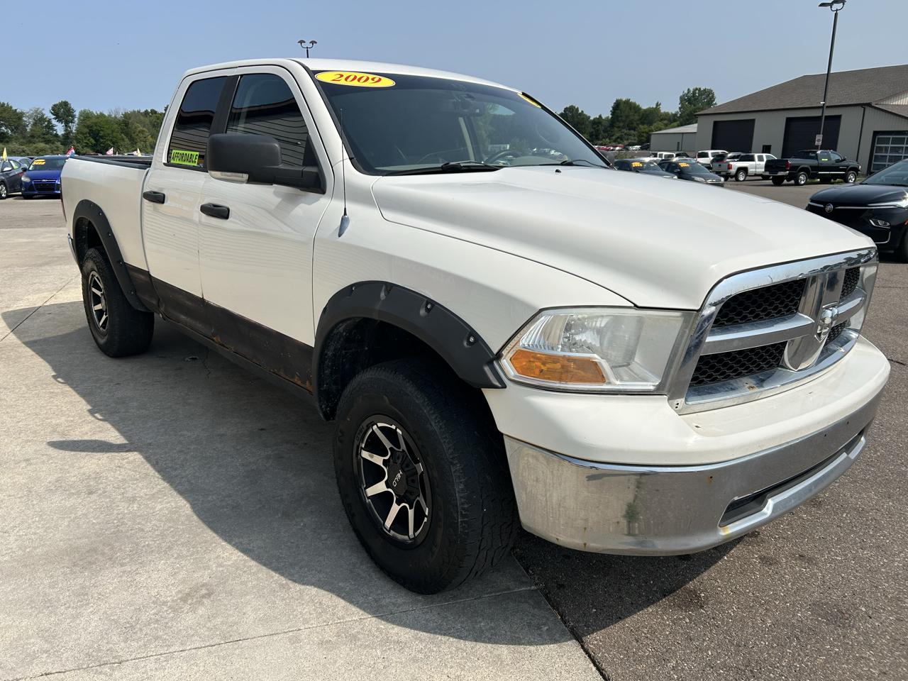 Dodge Ram 1500 4WD Quad Cab 140.5" SLT 2009