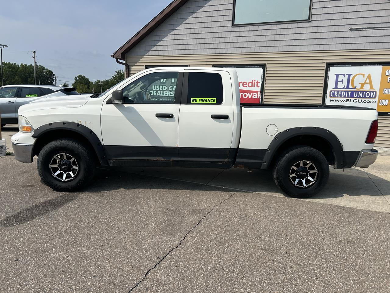 Dodge Ram 1500 4WD Quad Cab 140.5" SLT 2009