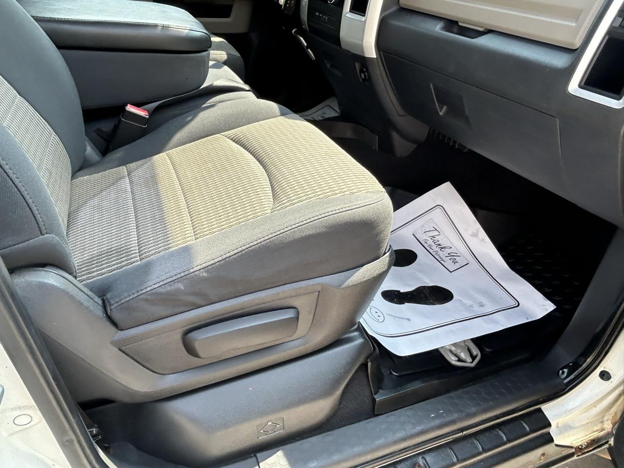 Dodge Ram 1500 4WD Quad Cab 140.5" SLT 2009