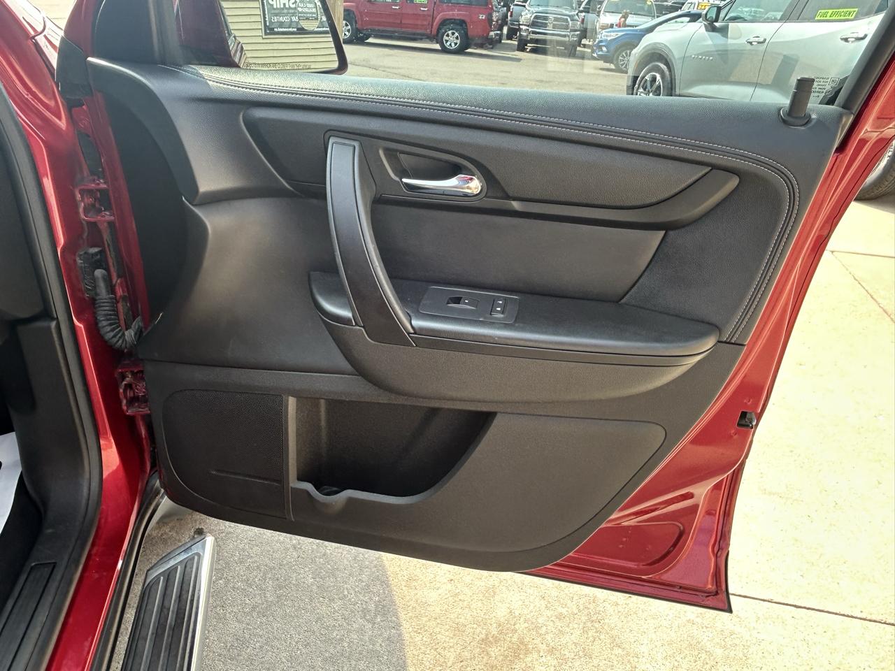Chevrolet Traverse FWD 4dr LT w/1LT 2013