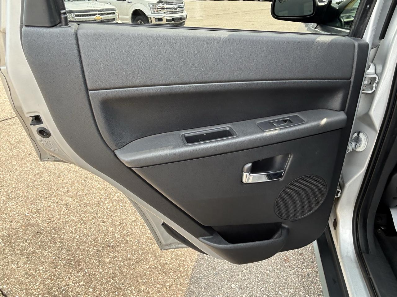 Jeep Grand Cherokee 4WD 4dr Laredo 2009