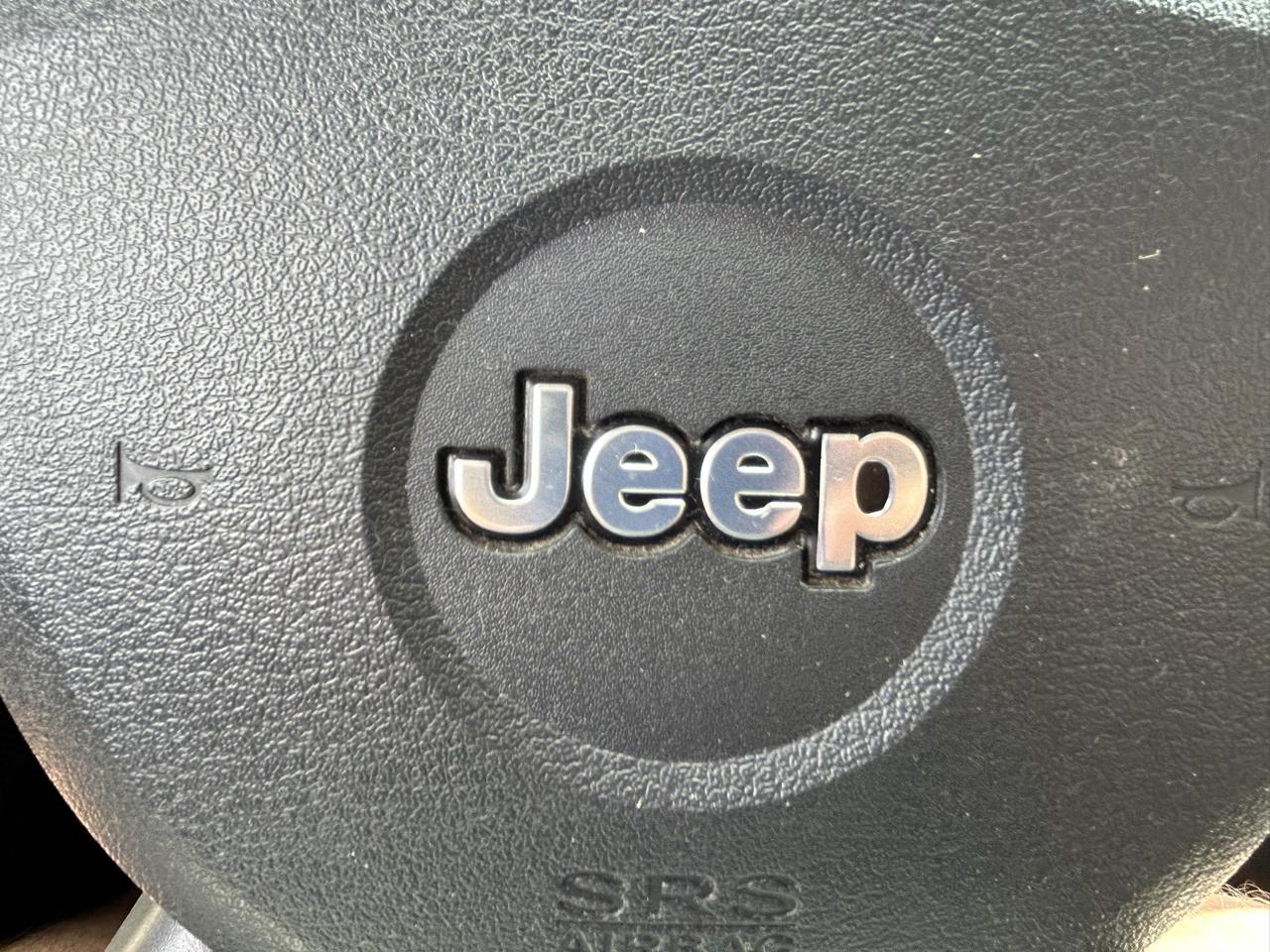 Jeep Grand Cherokee 4WD 4dr Laredo 2009