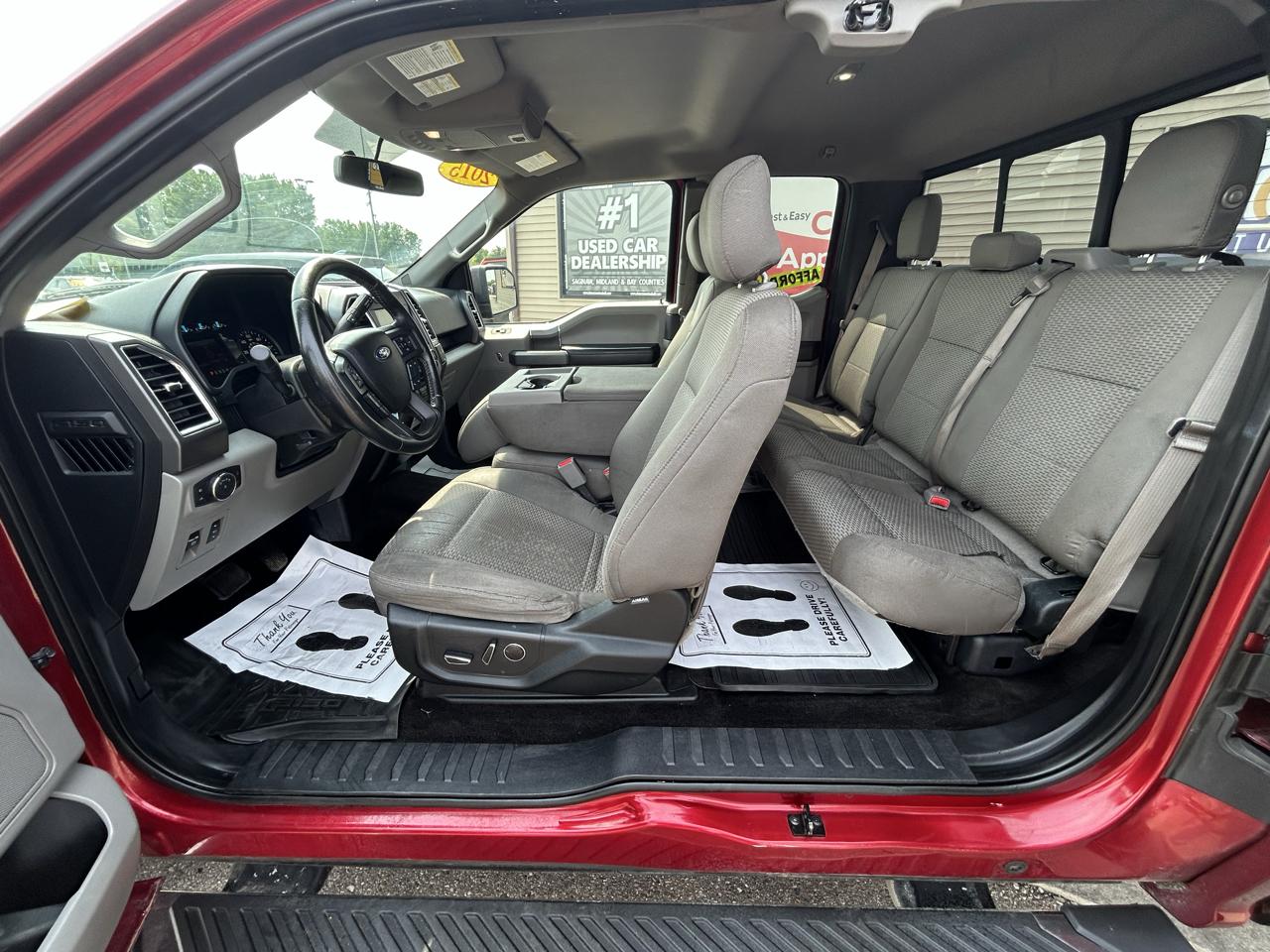 Ford F-150 4WD SuperCab 145" XLT 2015