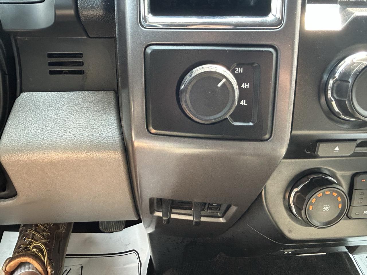 Ford F-150 4WD SuperCab 145" XLT 2015