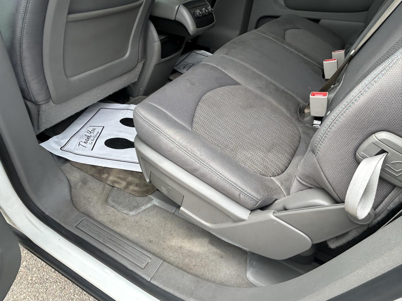 Chevrolet Traverse FWD 4dr LS 2013
