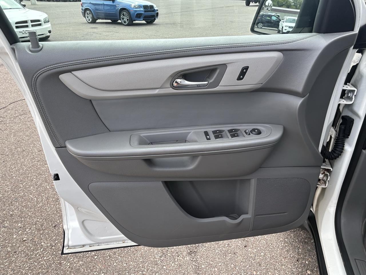 Chevrolet Traverse FWD 4dr LS 2013
