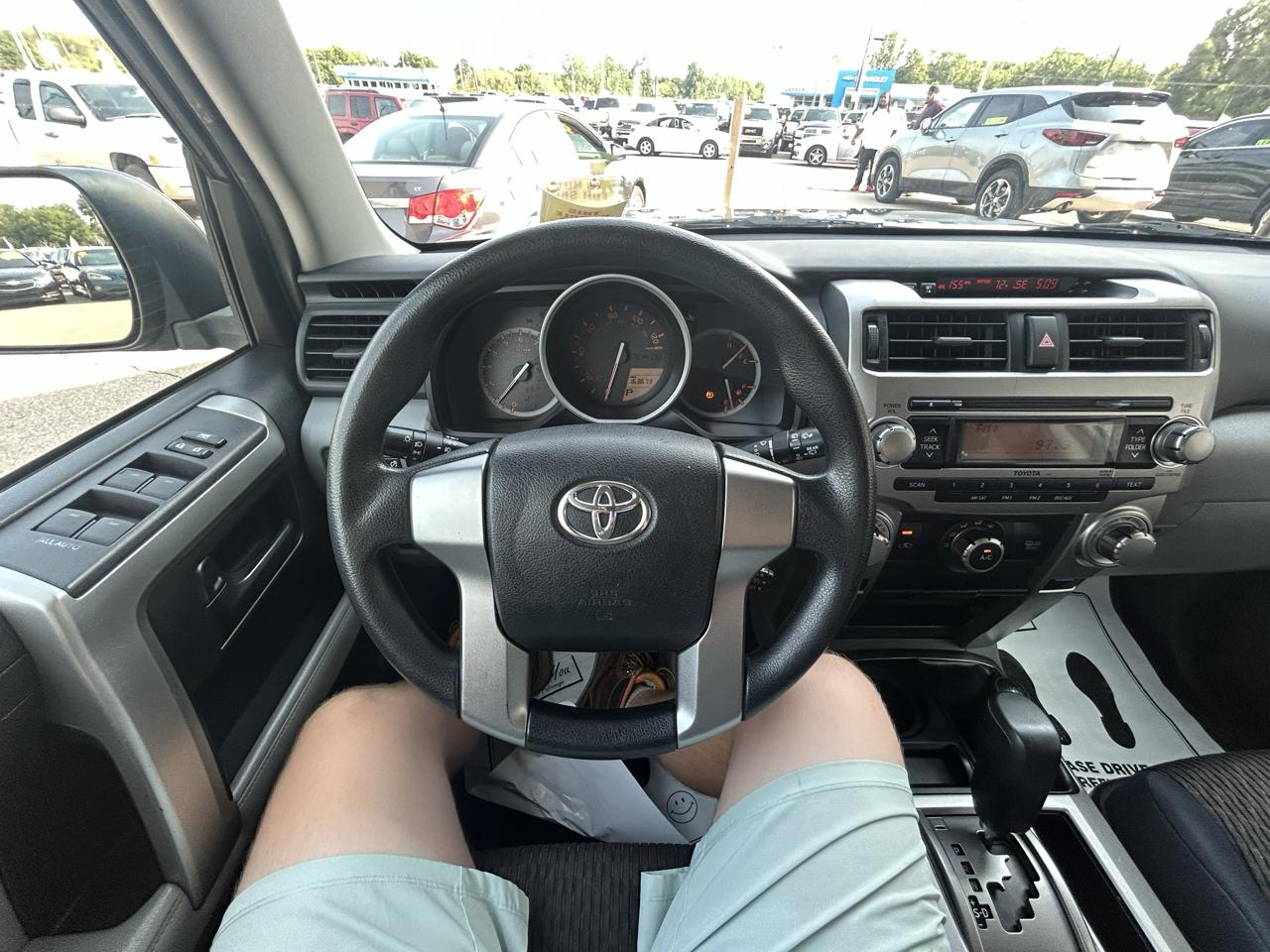 Toyota 4Runner 4WD 4dr V6 Limited (Natl) 2011