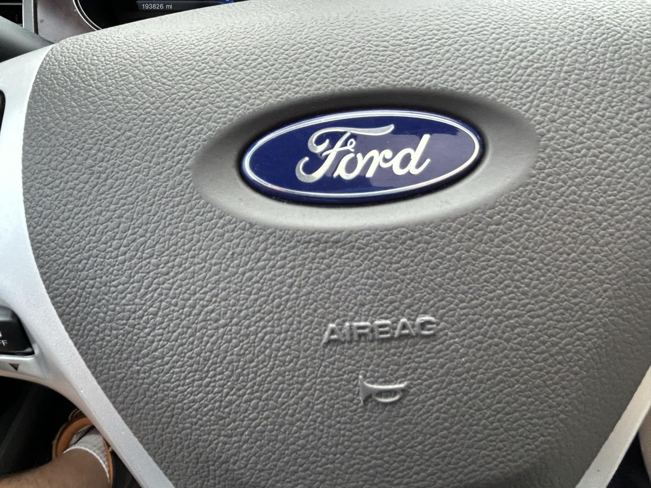 Ford Edge 4dr Limited AWD 2014