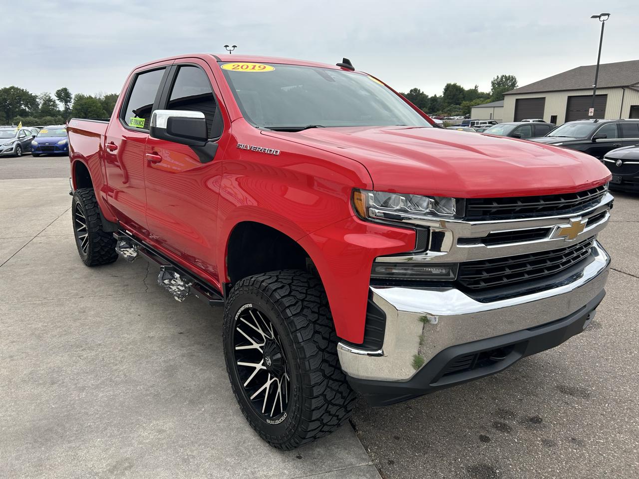 Chevrolet Silverado 1500 4WD Crew Cab 147" LT 2019
