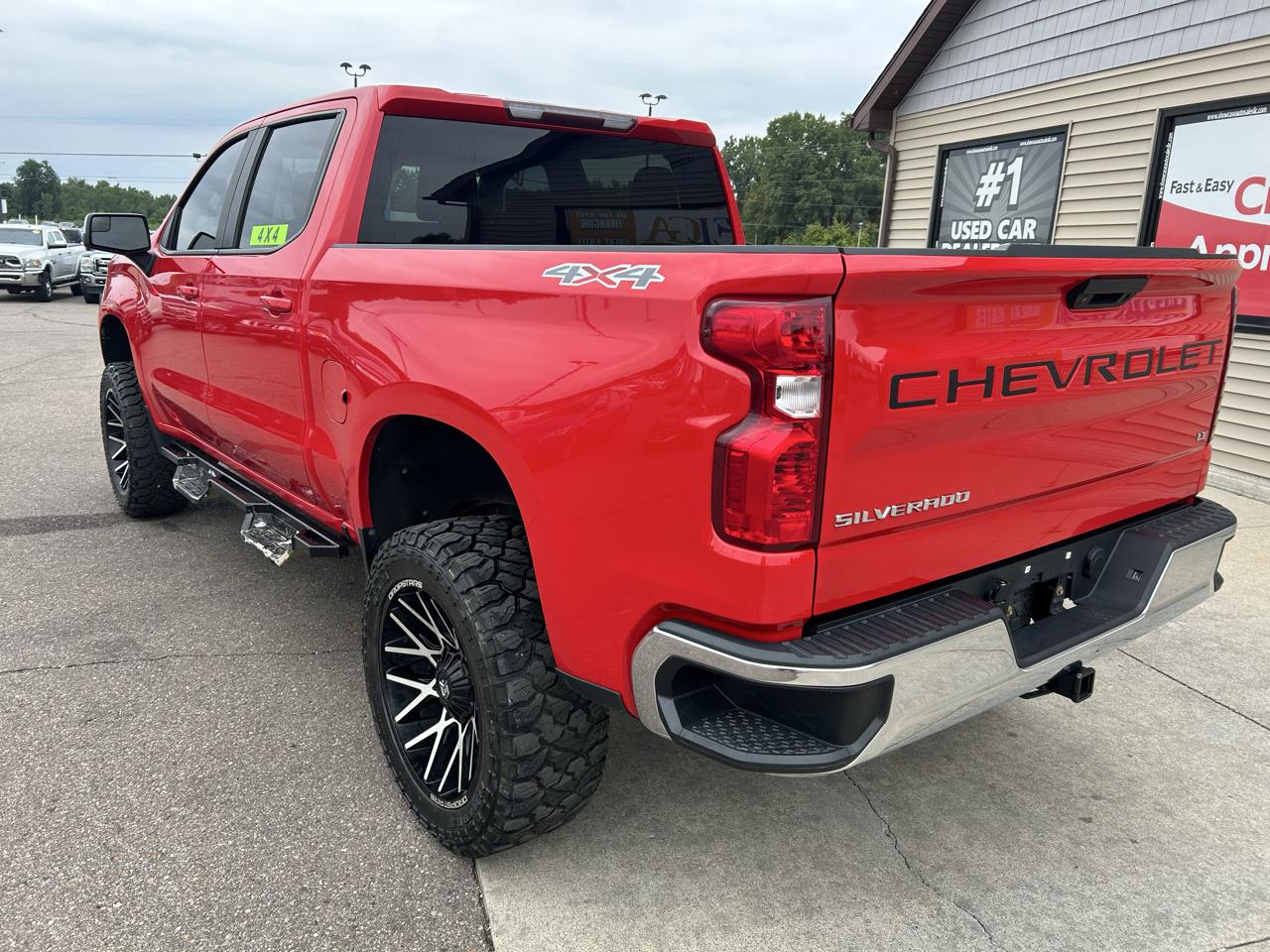 Chevrolet Silverado 1500 4WD Crew Cab 147" LT 2019