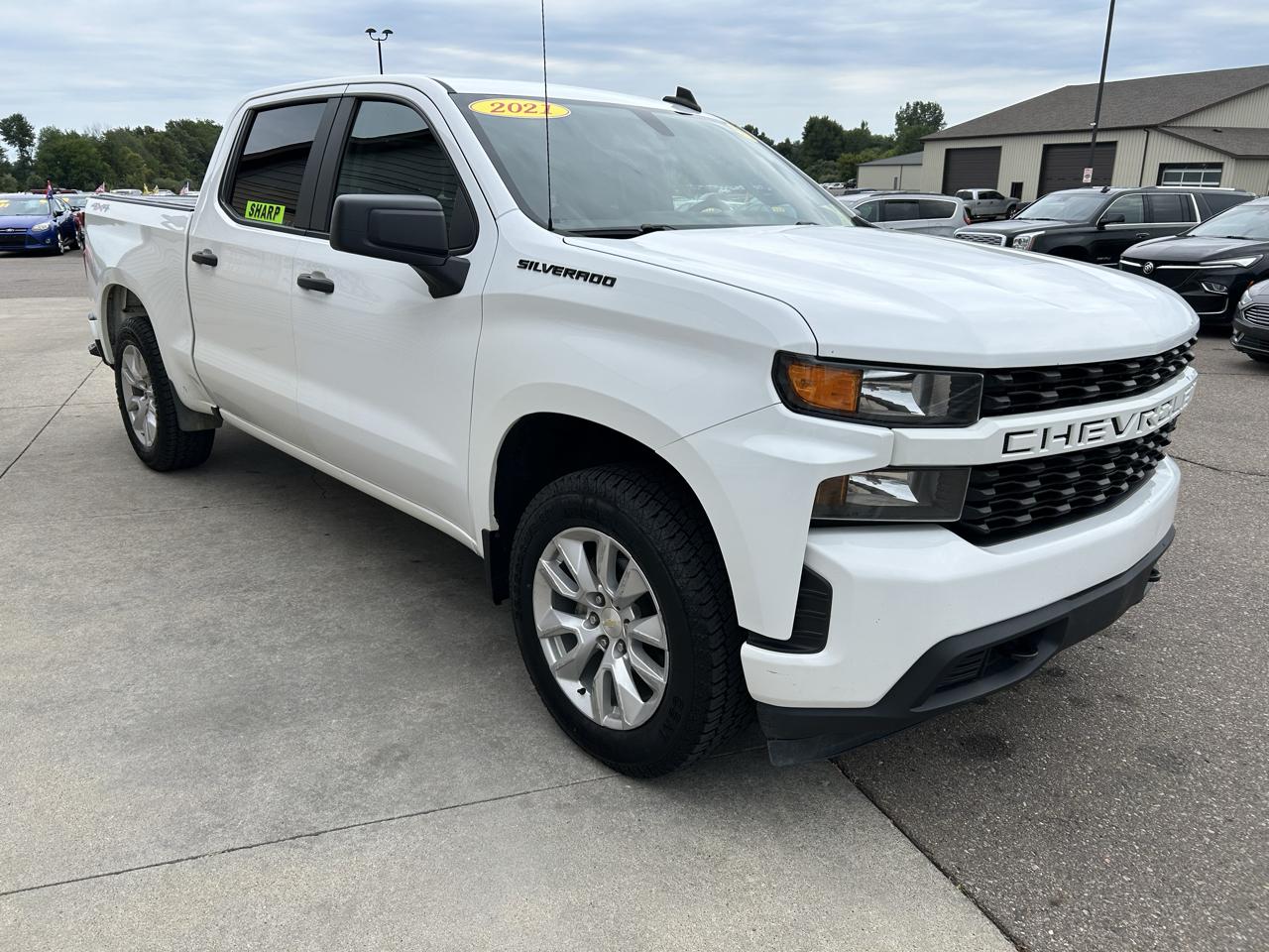 Chevrolet Silverado 1500 4WD Crew Cab 147" Custom 2021