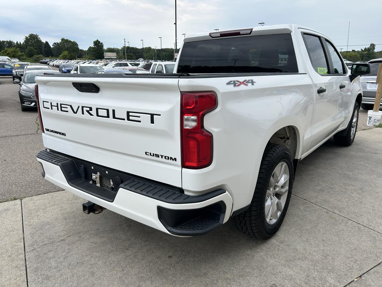 Chevrolet Silverado 1500 4WD Crew Cab 147" Custom 2021
