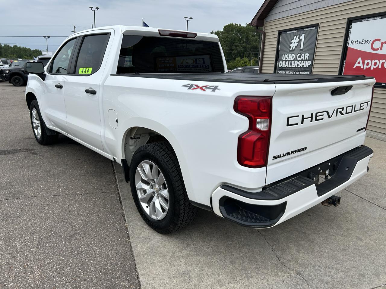 Chevrolet Silverado 1500 4WD Crew Cab 147" Custom 2021
