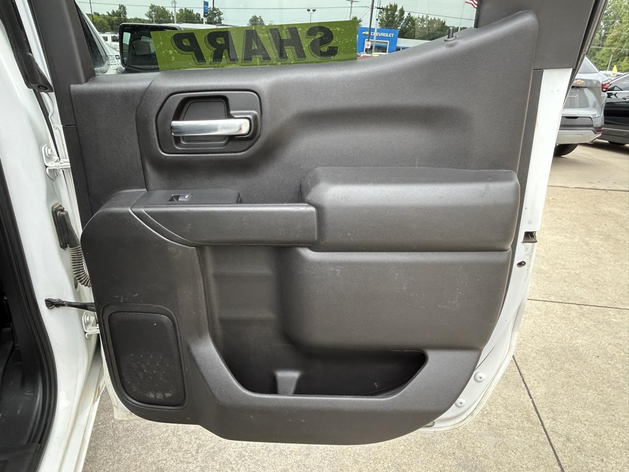 Chevrolet Silverado 1500 4WD Crew Cab 147" Custom 2021