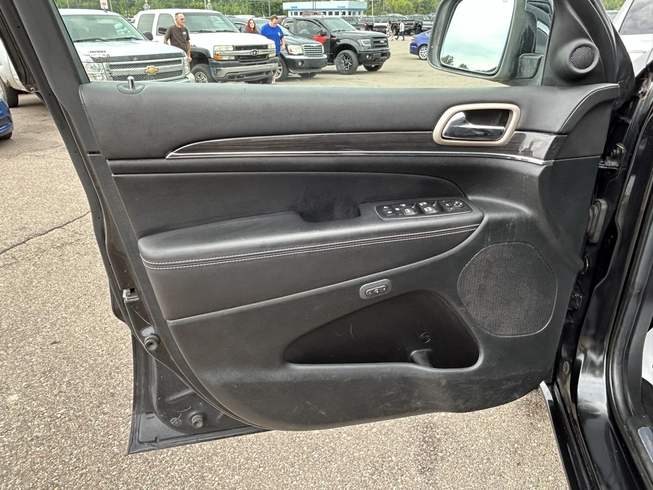Jeep Grand Cherokee 4WD 4dr Overland 2014