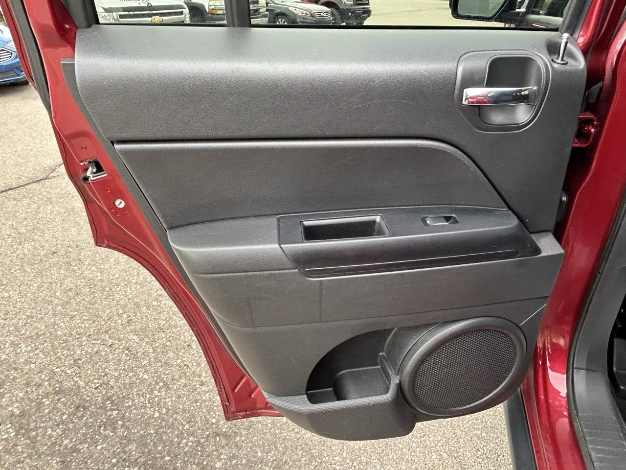 Jeep Patriot 4WD 4dr Sport 2015
