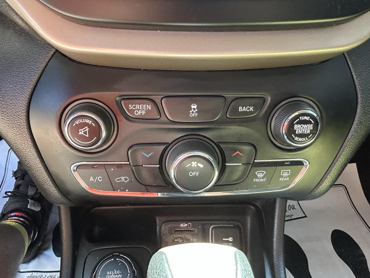 Jeep Cherokee 4WD 4dr Latitude 2016