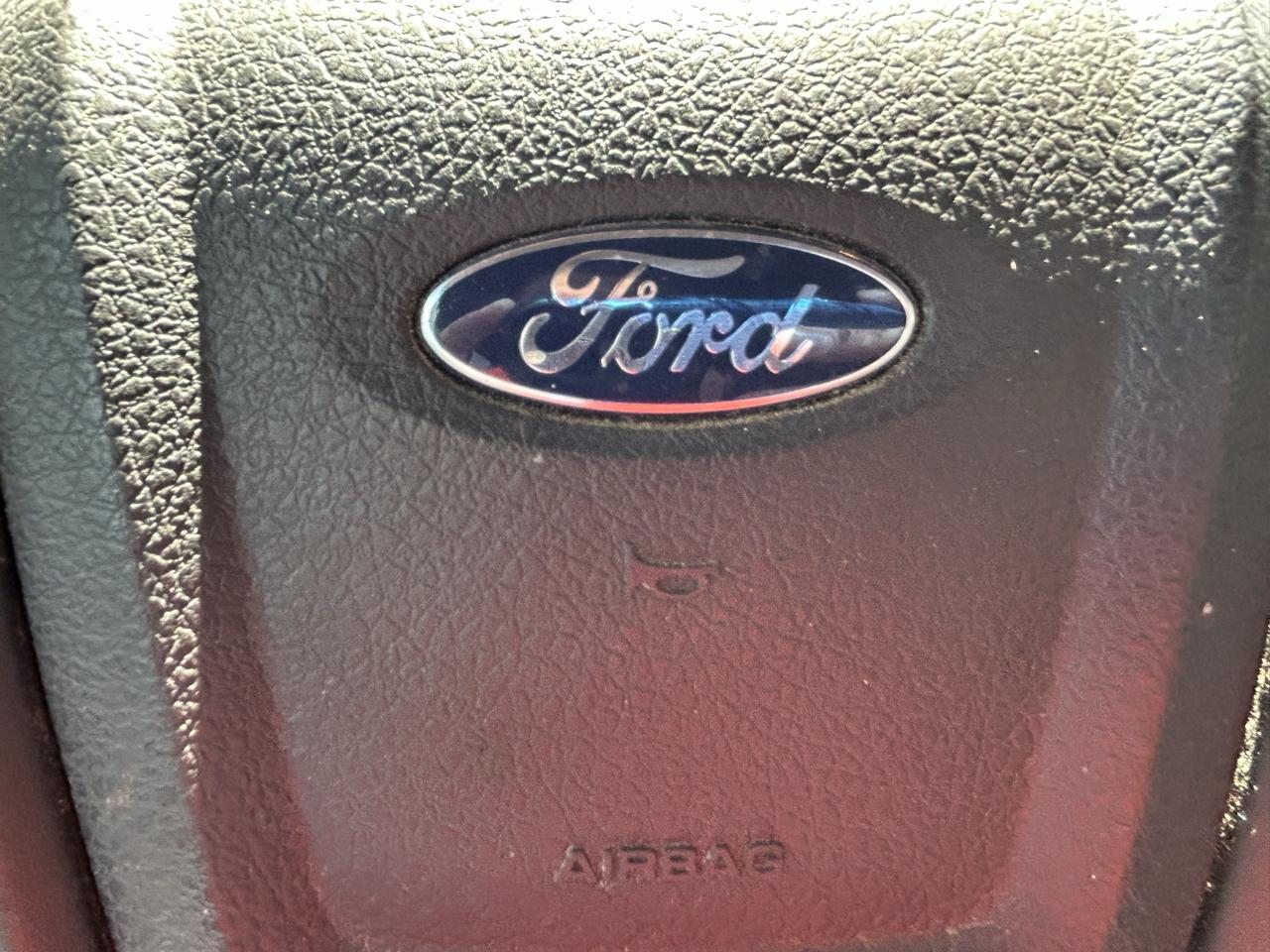 Ford F-150 4WD SuperCrew 145" Platinum 2013
