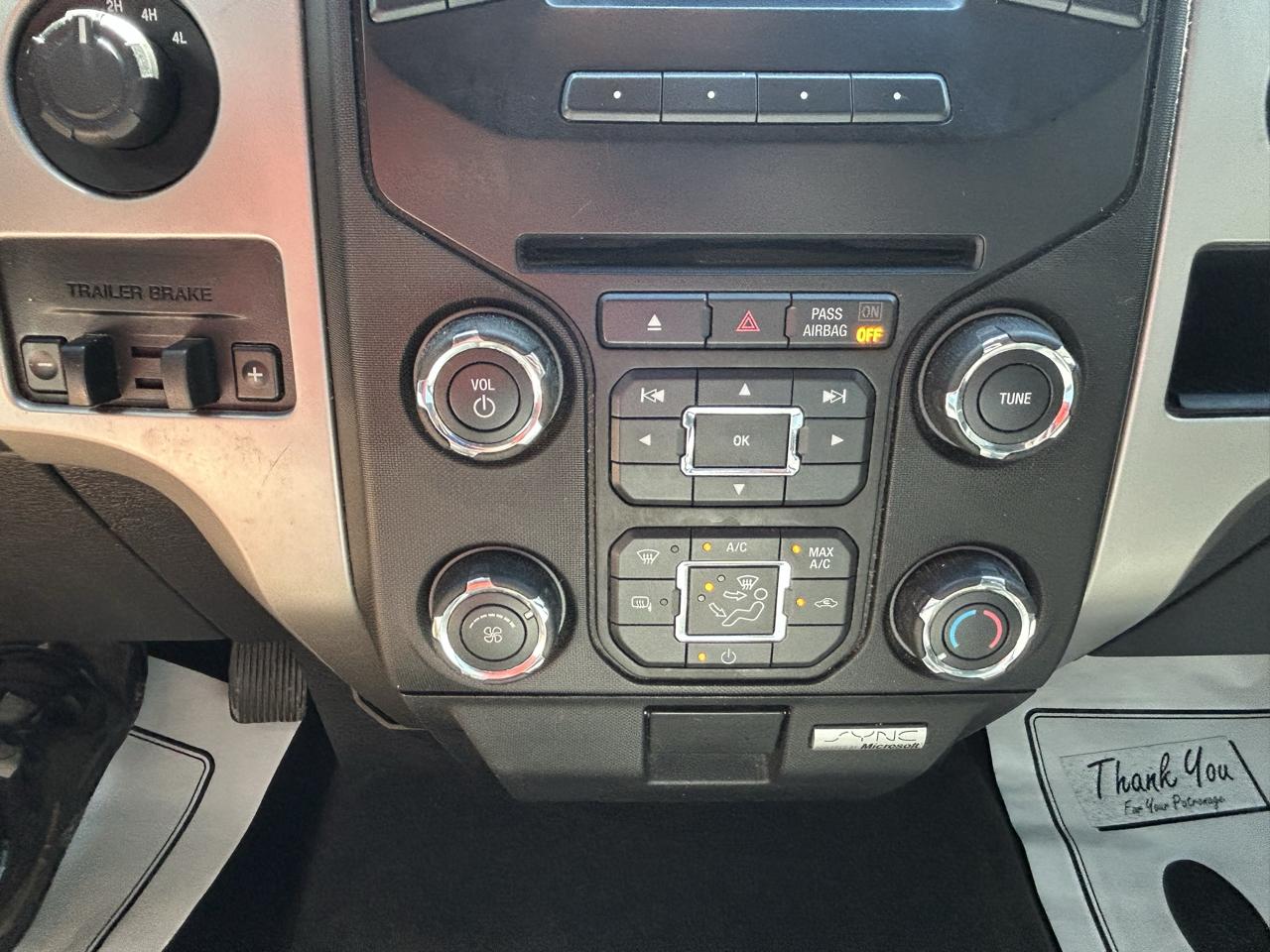 Ford F-150 4WD SuperCrew 145" Platinum 2013