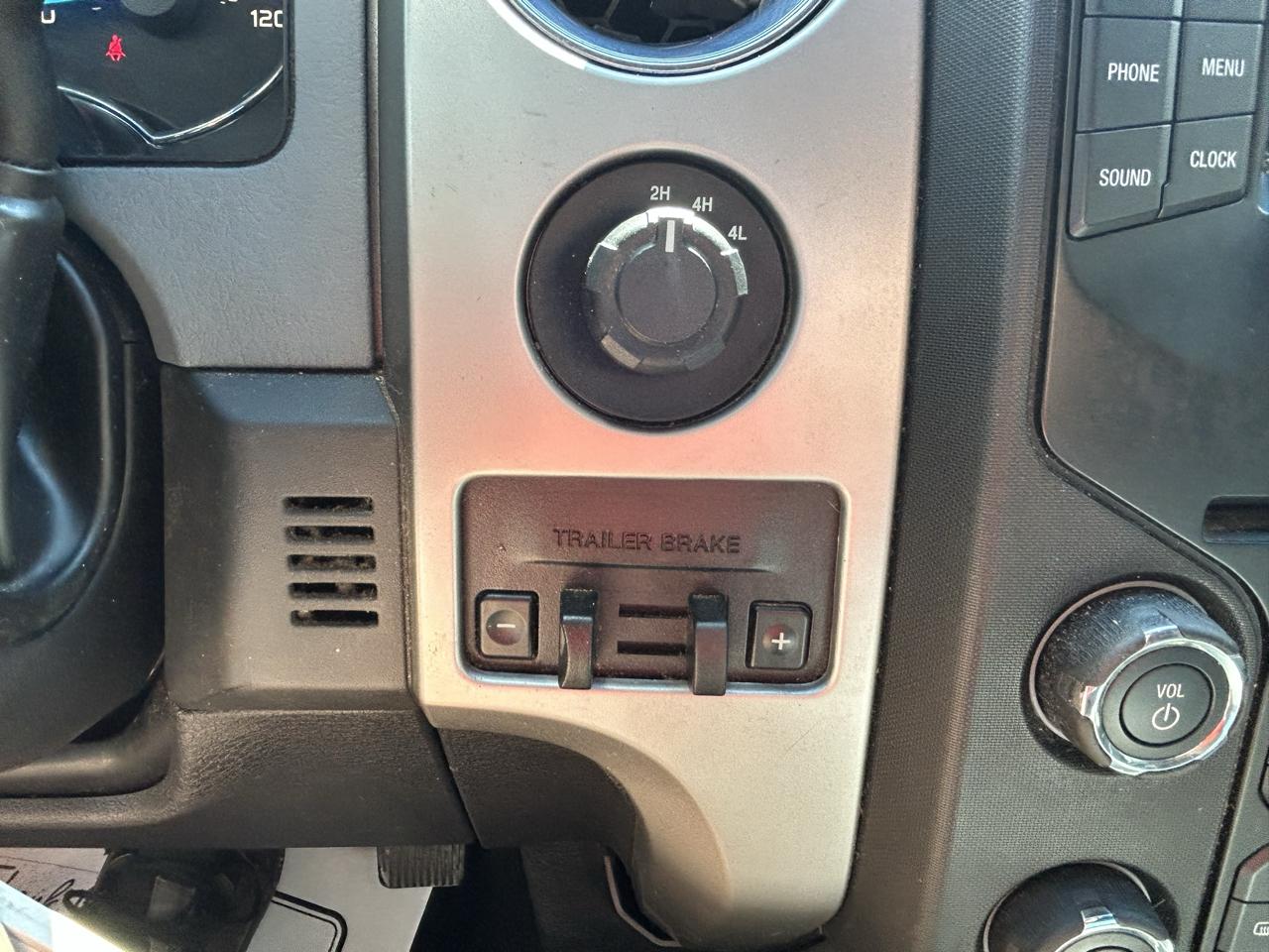 Ford F-150 4WD SuperCrew 145" Platinum 2013