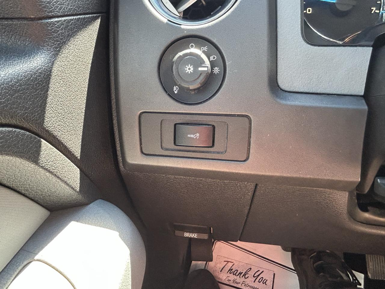 Ford F-150 4WD SuperCrew 145" Platinum 2013