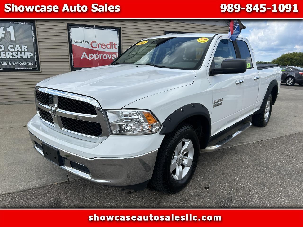 RAM 1500 4WD Quad Cab 140.5" SLT 2015