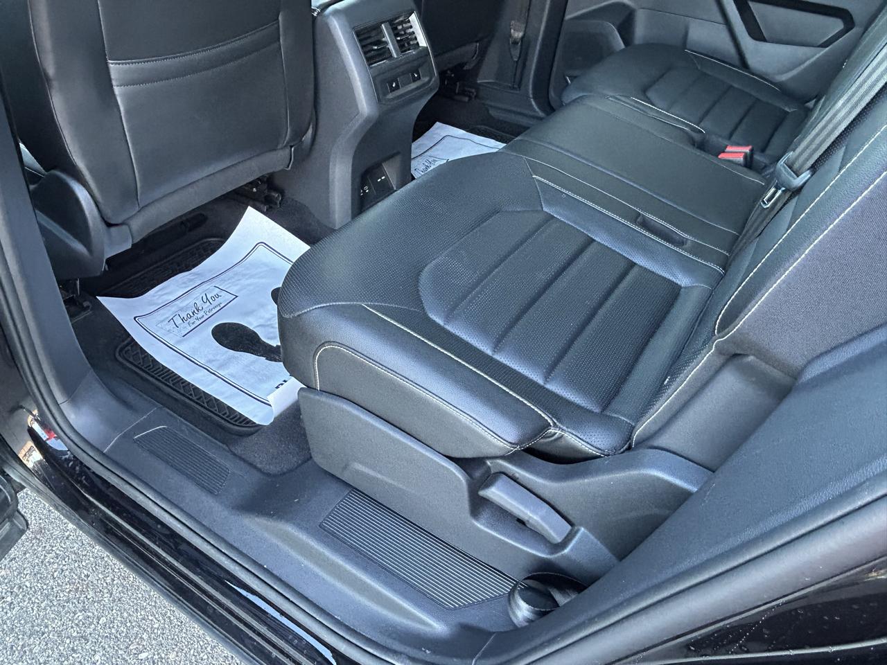 Volkswagen Atlas Cross Sport 3.6L V6 SEL Premium R-Line 4MOTION 2021