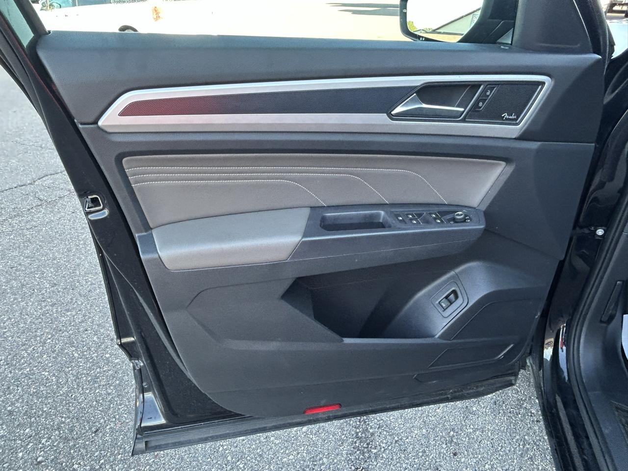 Volkswagen Atlas Cross Sport 3.6L V6 SEL Premium R-Line 4MOTION 2021
