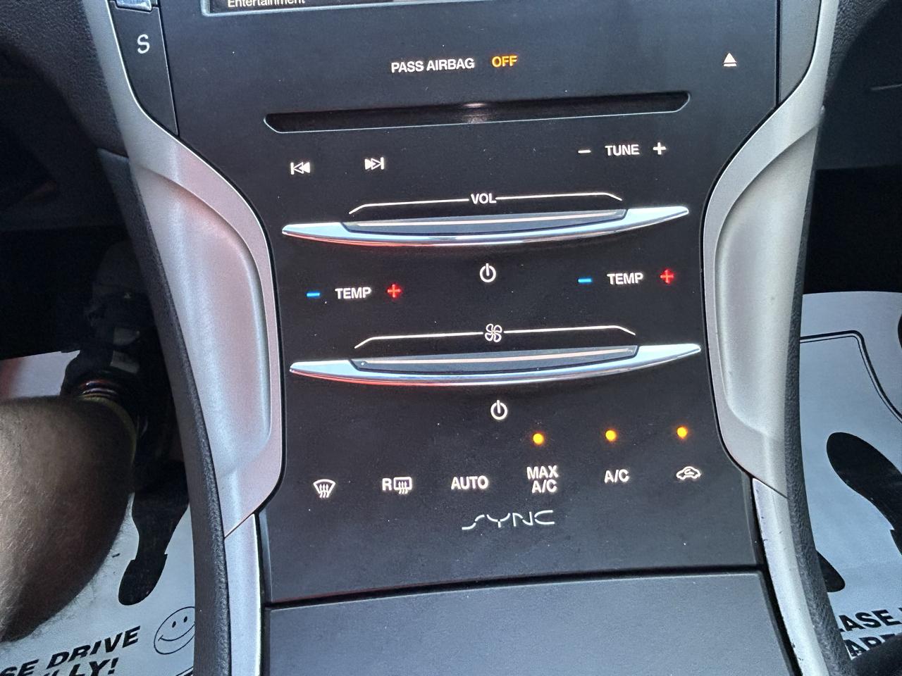 Lincoln MKZ 4dr Sdn FWD 2015