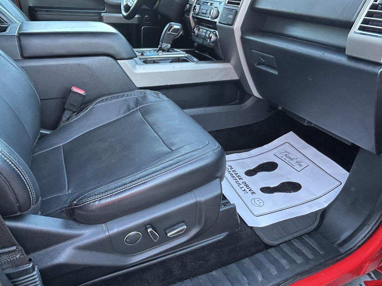Ford F-150 4WD SuperCrew 157" Lariat w/HD Payload Pkg 2015