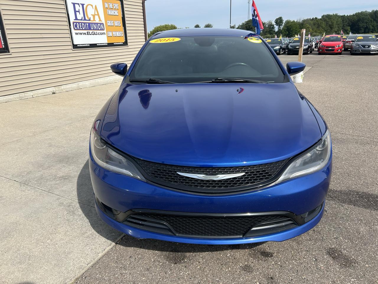 Chrysler 200 4dr Sdn S FWD 2015