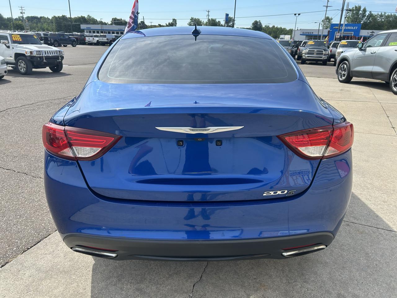 Chrysler 200 4dr Sdn S FWD 2015