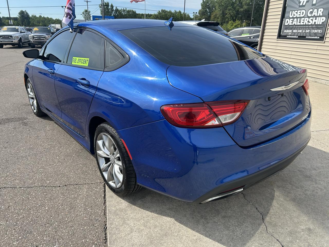 Chrysler 200 4dr Sdn S FWD 2015