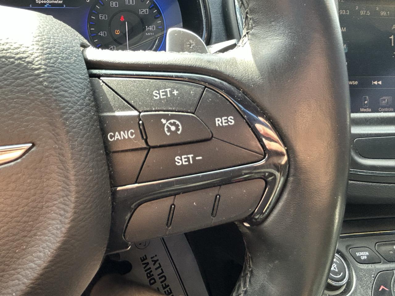 Chrysler 200 4dr Sdn S FWD 2015