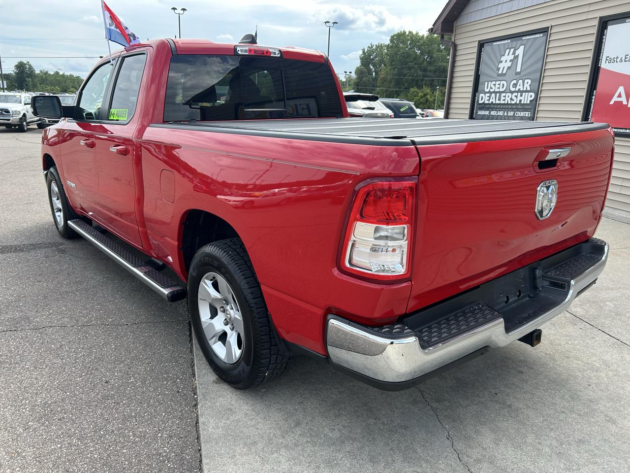 RAM 1500 Big Horn 4x4 Quad Cab 6'4" Box 2020