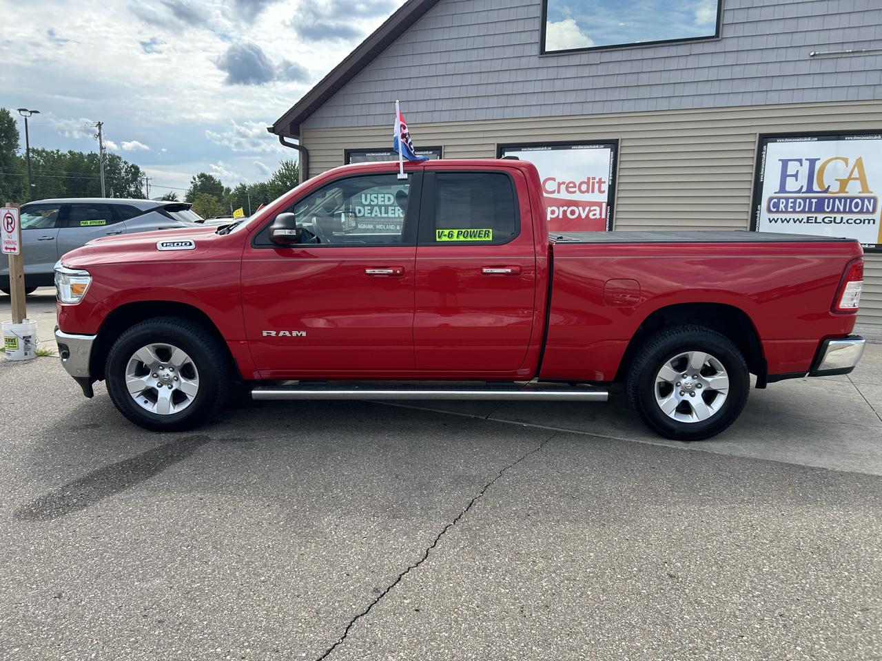 RAM 1500 Big Horn 4x4 Quad Cab 6'4" Box 2020
