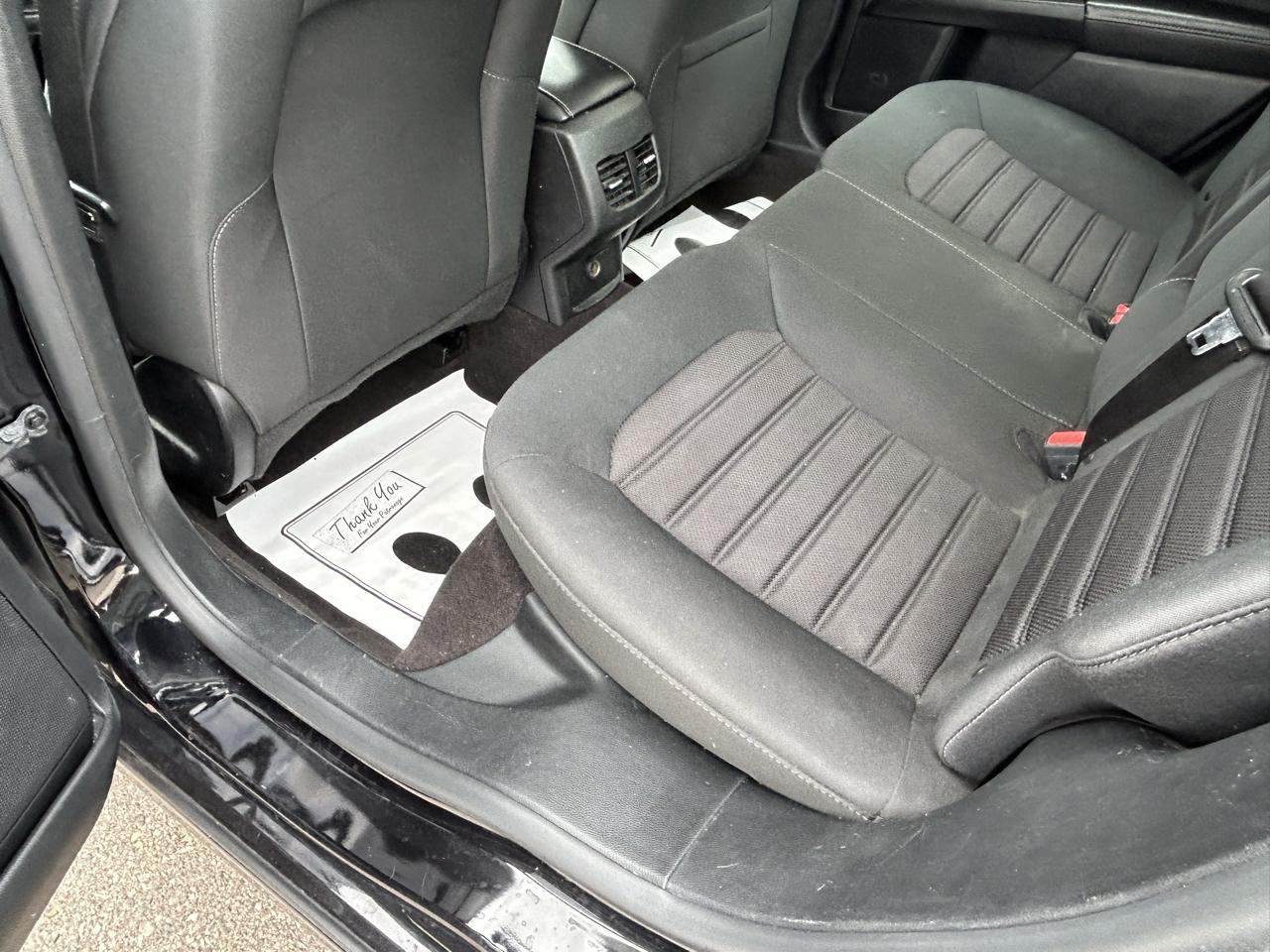 Ford Fusion SE FWD 2020