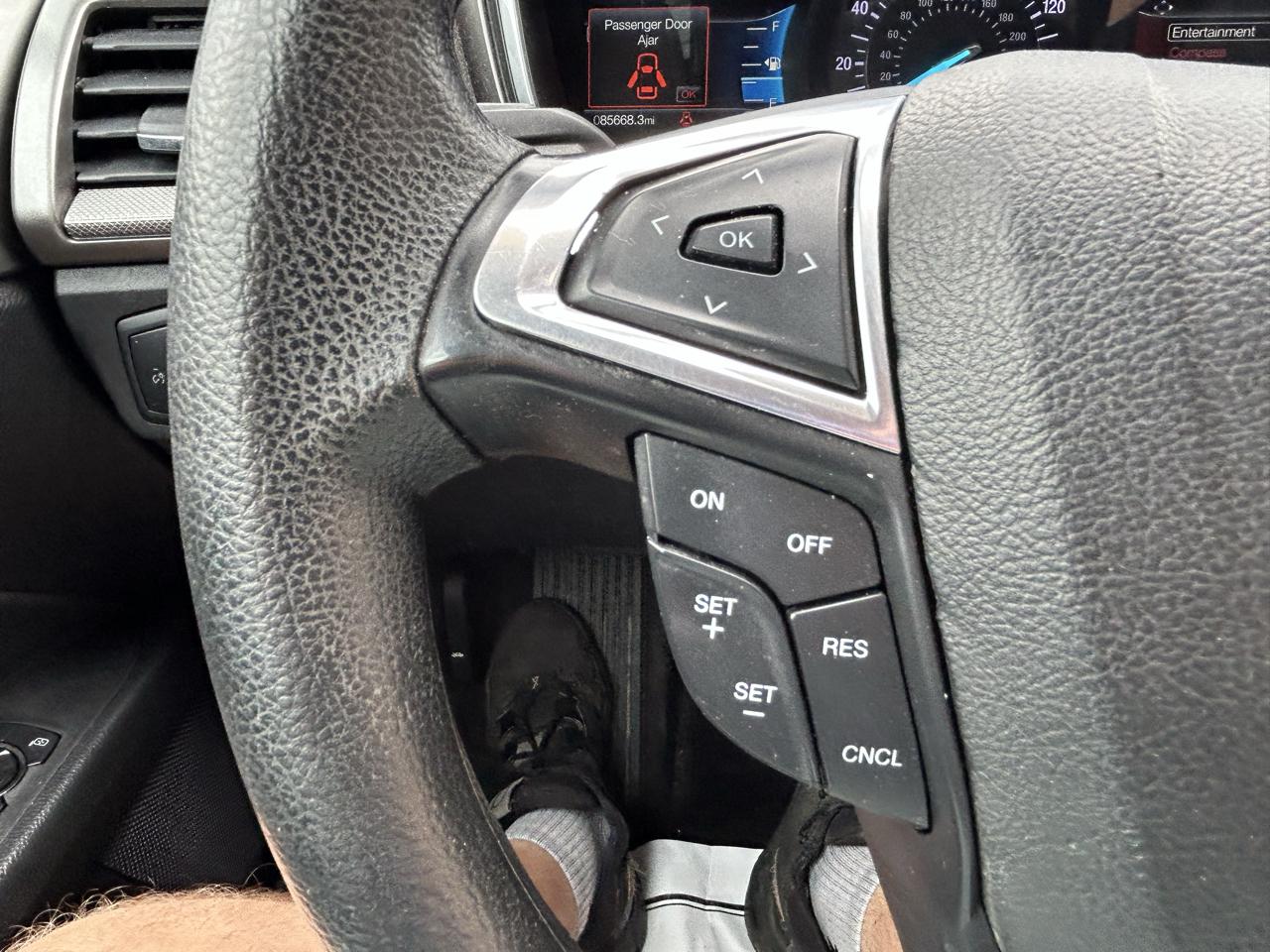 Ford Fusion SE FWD 2020