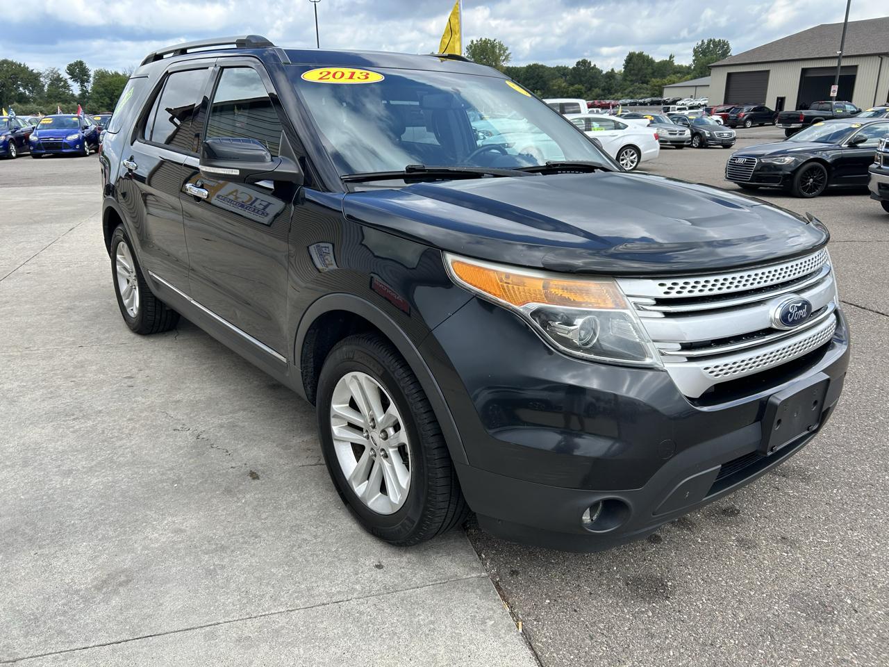 Ford Explorer 4WD 4dr XLT 2013
