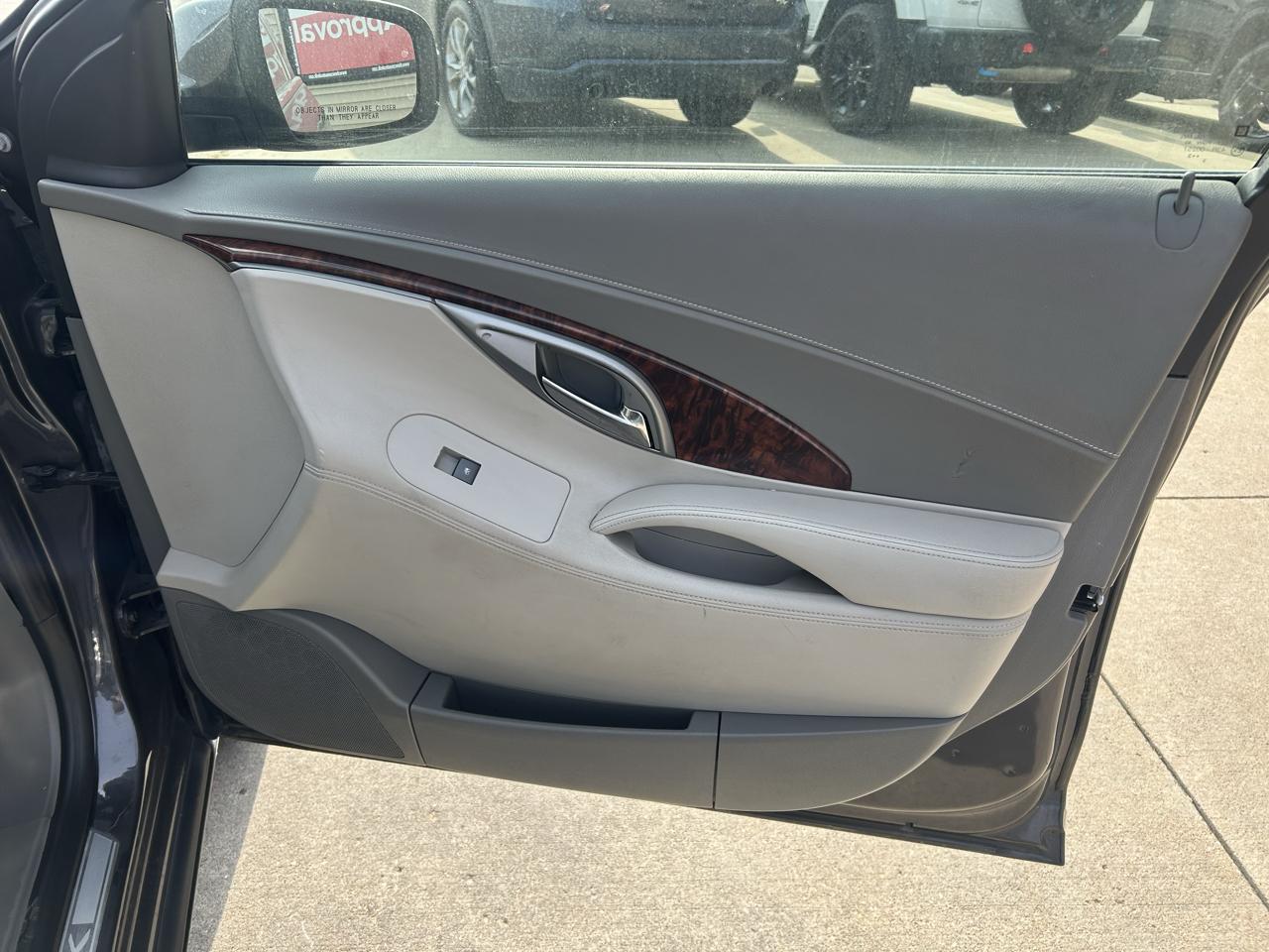 Buick LaCrosse 4dr Sdn Base FWD 2013