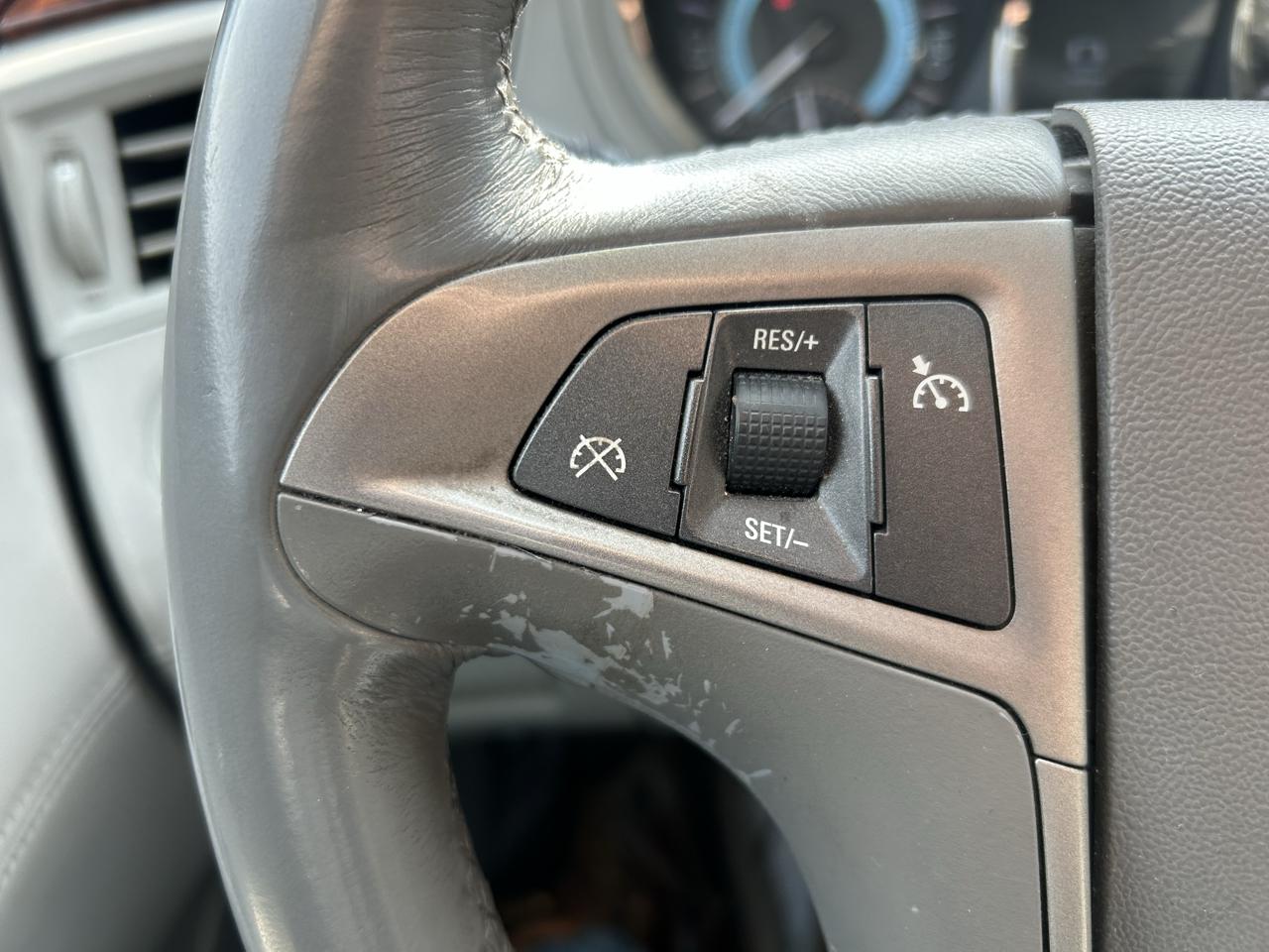 Buick LaCrosse 4dr Sdn Base FWD 2013