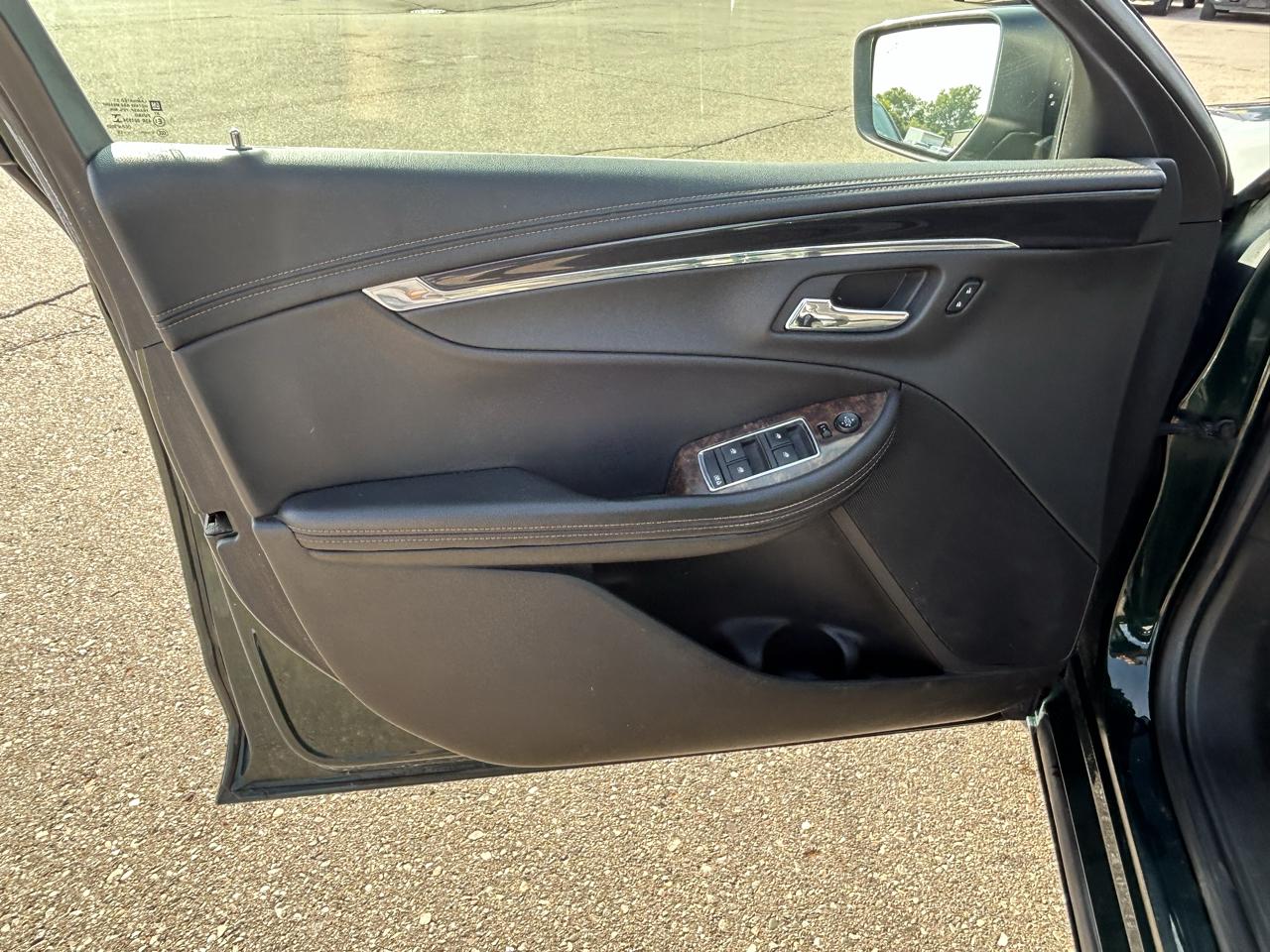 Chevrolet Impala 4dr Sdn LT w/2LT 2015