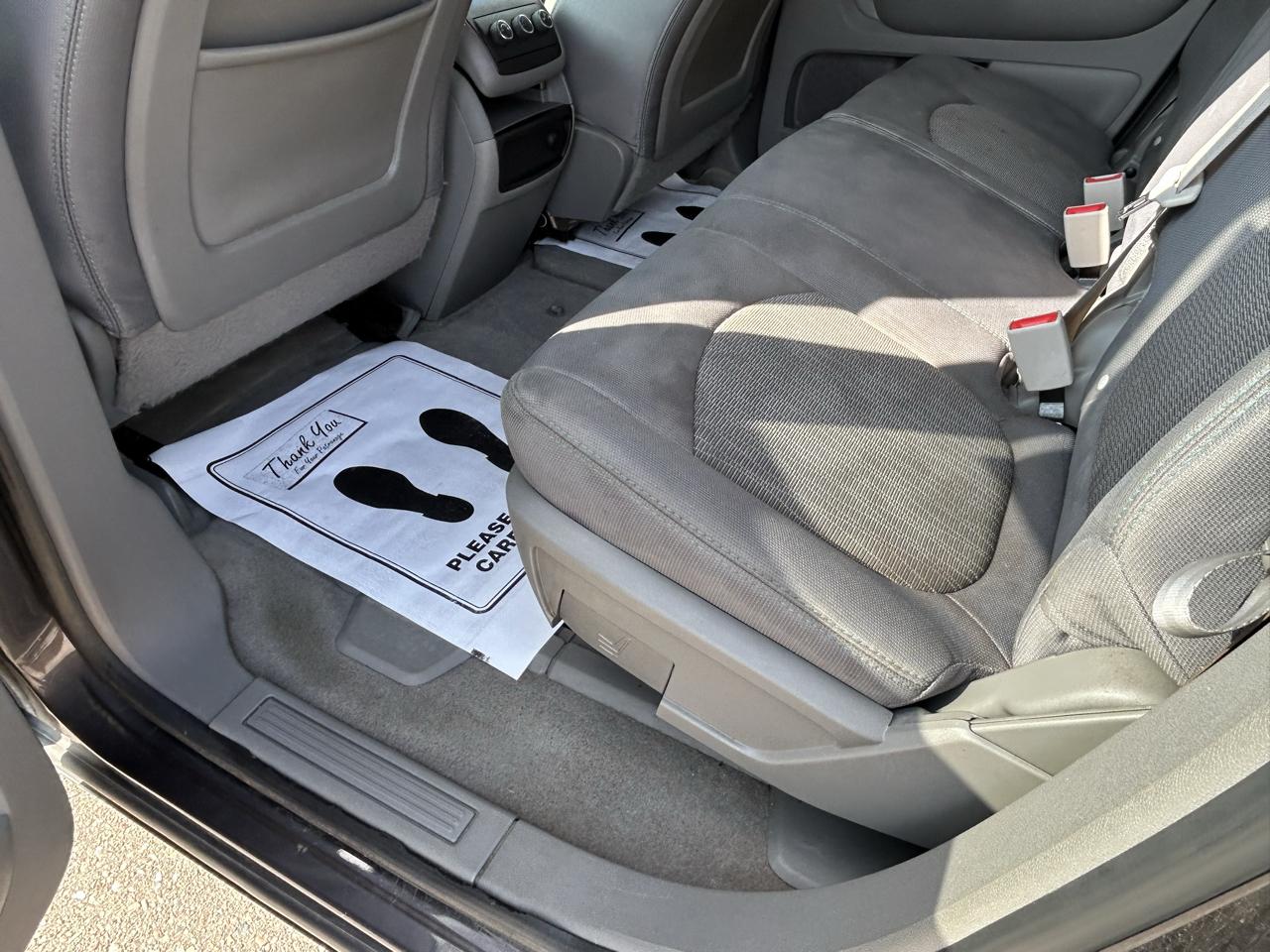 Chevrolet Traverse FWD 4dr LS 2013