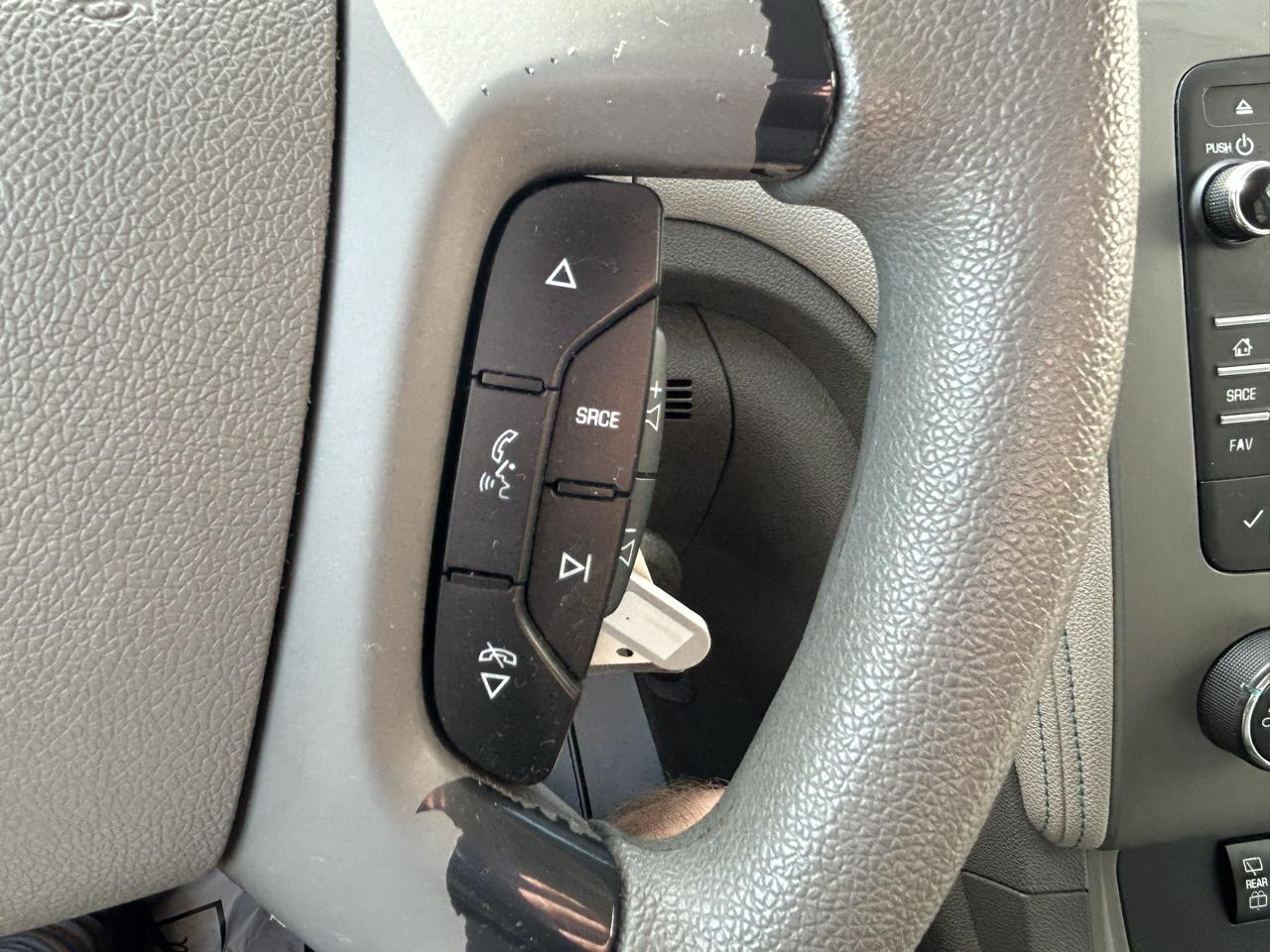 Chevrolet Traverse FWD 4dr LS 2013