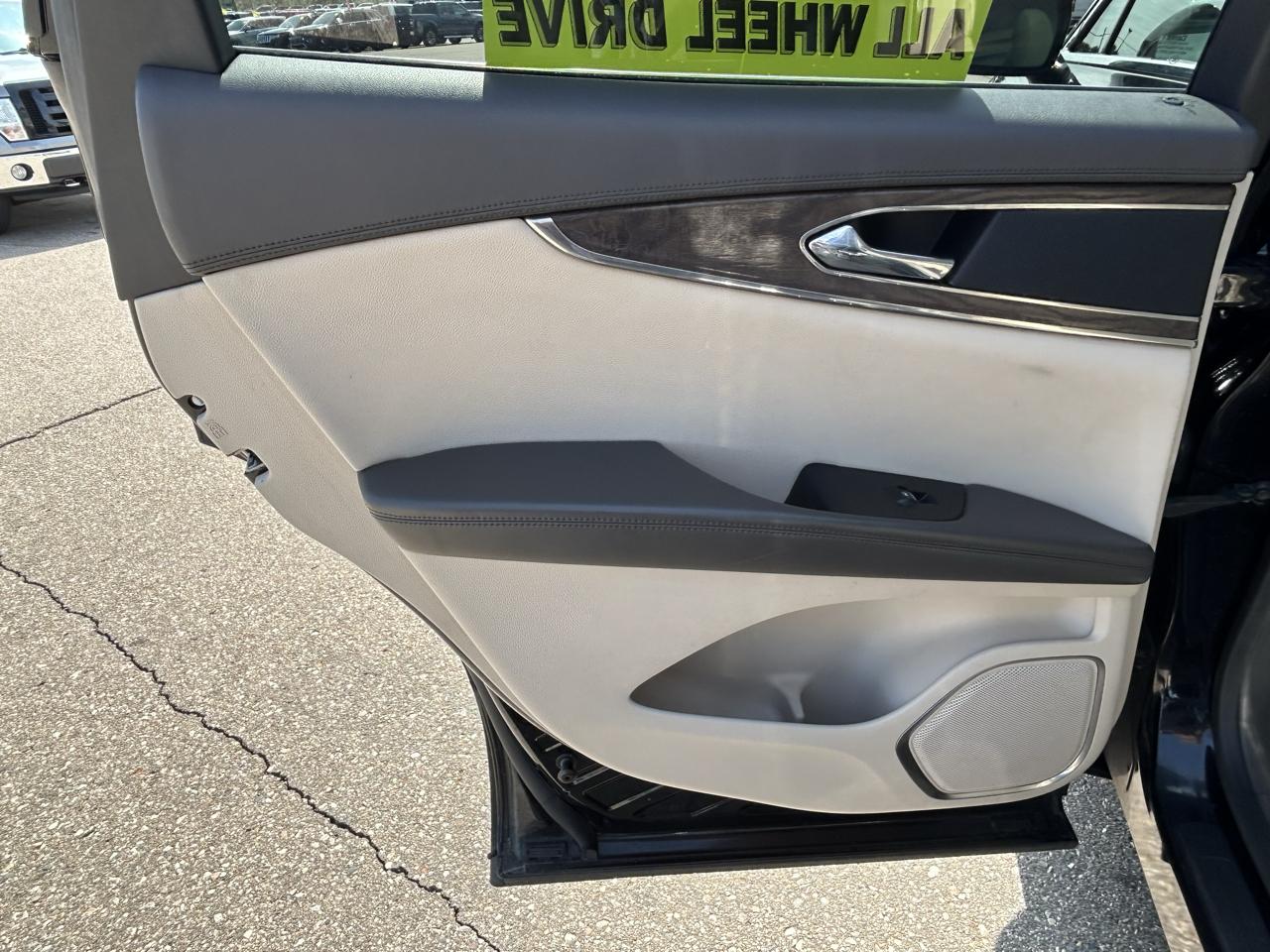 Lincoln MKX AWD 4dr Reserve 2016
